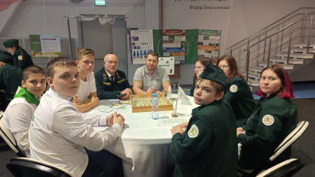 Филиал Рослесозащиты провел мастер-классы для школьных и студенческих лесничеств Томской области
